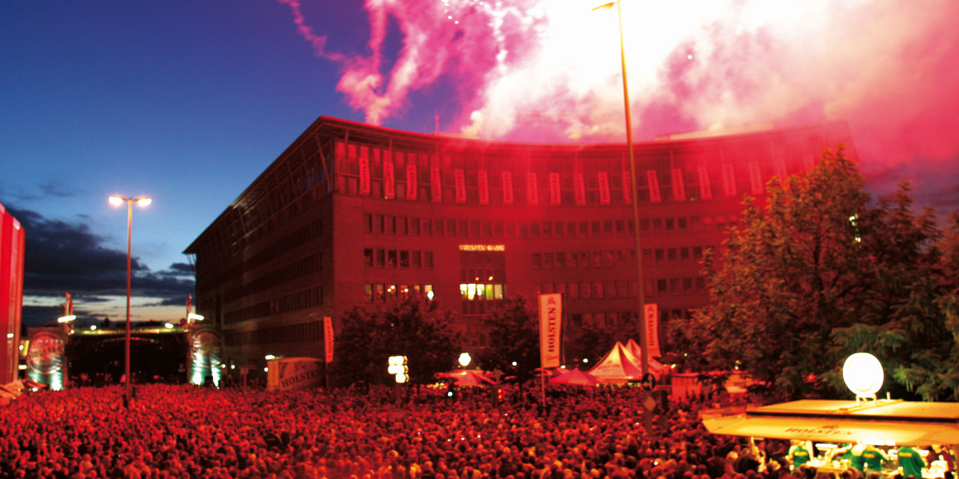 ZELFMADE Veranstaltungen | Eventagentur | Veranstaltungsagentur | Referenzen | Projekte | Public Event | Bild 1