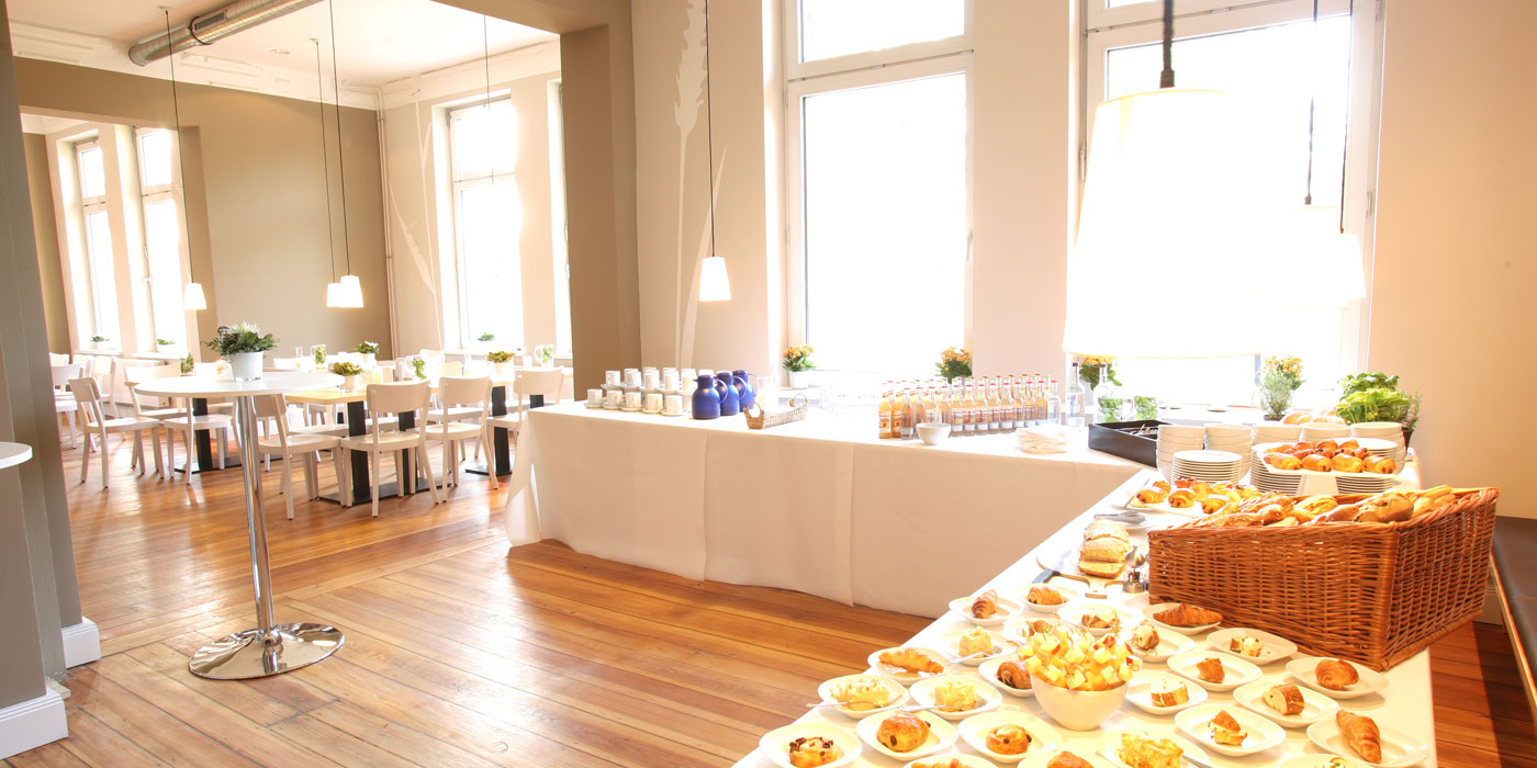 ZELFMADE live events | event agency |references | background: product presentation